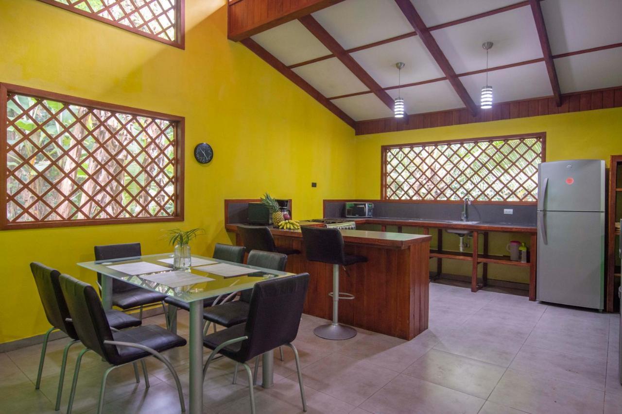 Villa Pina Dorada Dependencia Del Hotel Casa Merlin Puerto Viejo de Talamanca Exteriör bild