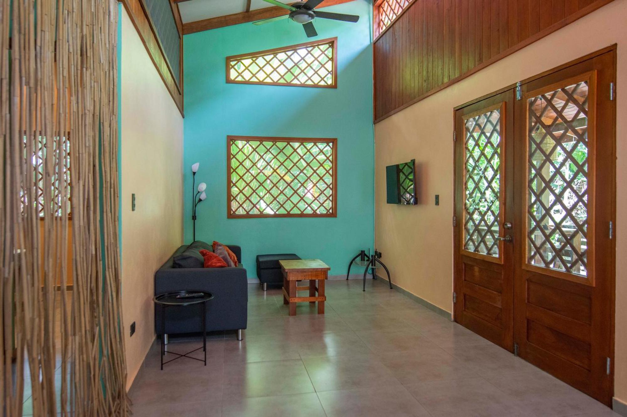 Villa Pina Dorada Dependencia Del Hotel Casa Merlin Puerto Viejo de Talamanca Exteriör bild