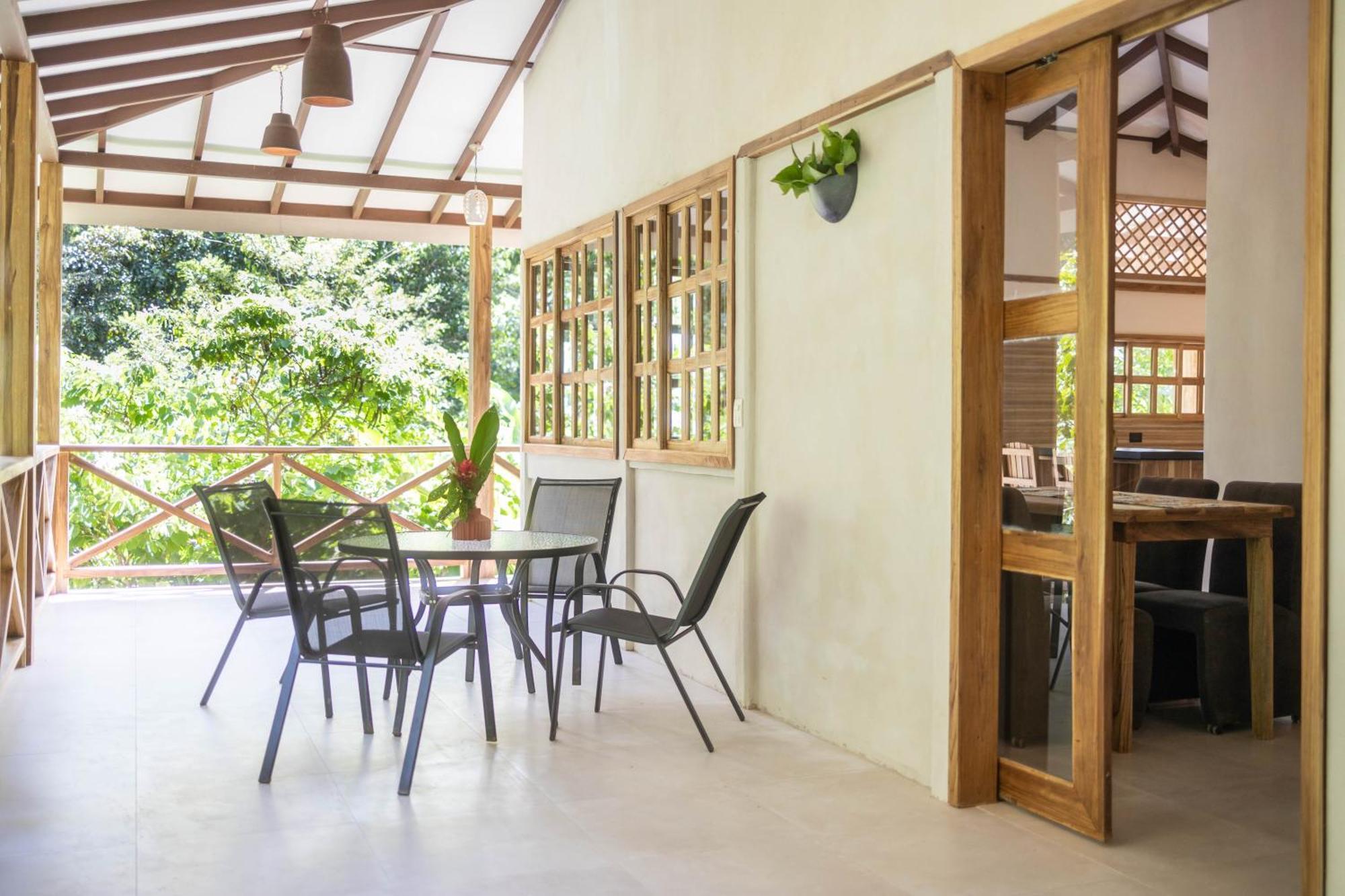 Villa Pina Dorada Dependencia Del Hotel Casa Merlin Puerto Viejo de Talamanca Exteriör bild