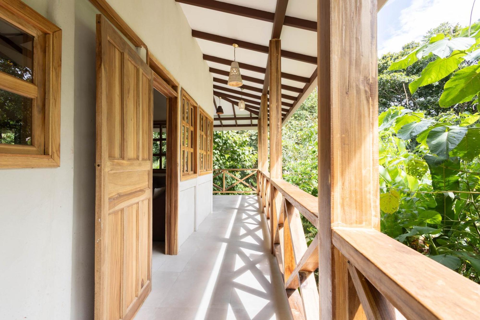 Villa Pina Dorada Dependencia Del Hotel Casa Merlin Puerto Viejo de Talamanca Exteriör bild